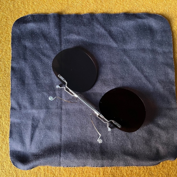 Oliver Peoples Riley R 0OV5004C 45mm Clip On Sunglasses Gold/Brown Polarized - Picture 9 of 16